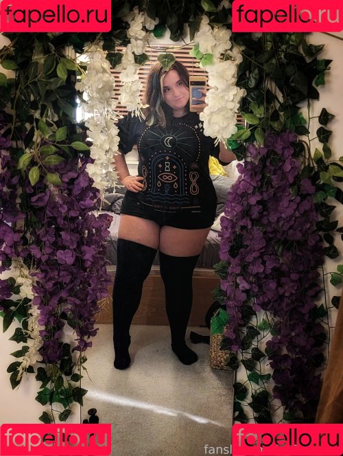 EmStreams Onlyfans Photo Gallery 