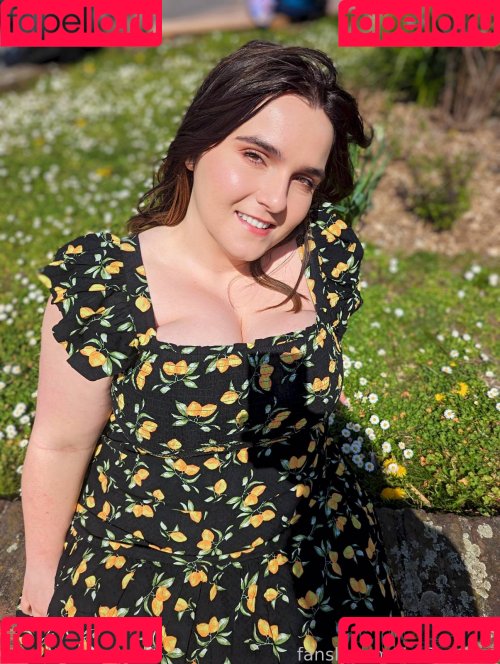 EmStreams Onlyfans Photo Gallery 