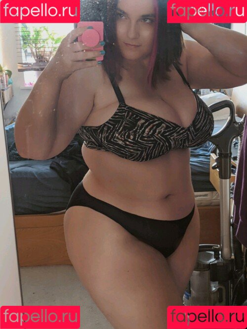 EmStreams Onlyfans Photo Gallery 