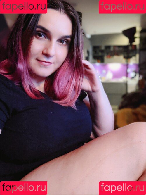 EmStreams Onlyfans Photo Gallery 