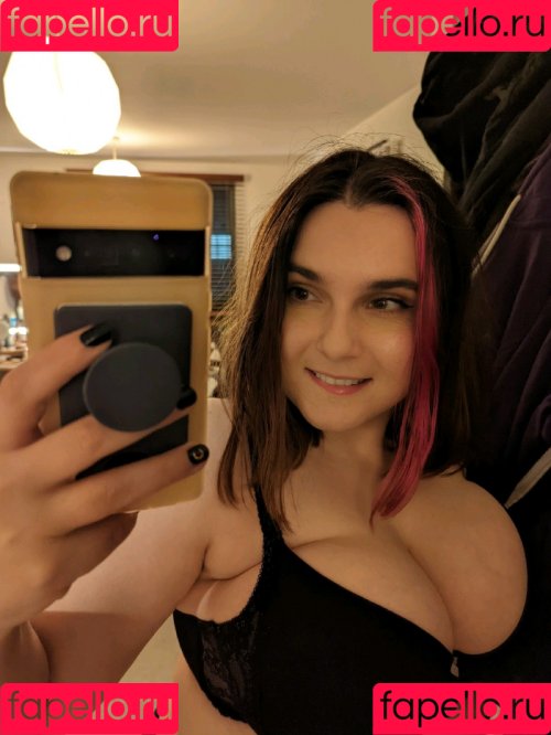 EmStreams Onlyfans Photo Gallery 