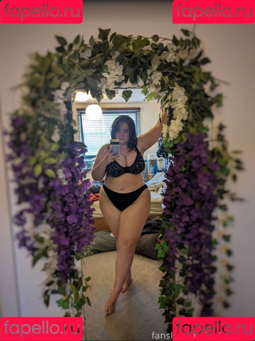 EmStreams Onlyfans Photo Gallery 