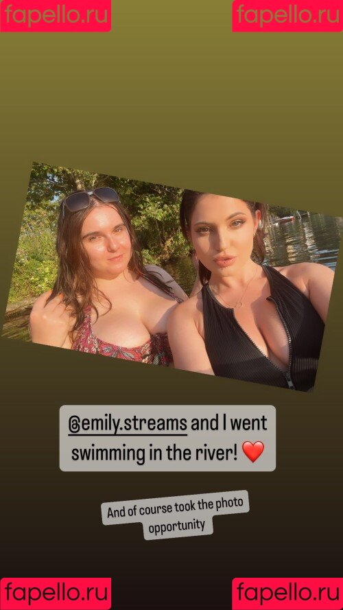 EmStreams Onlyfans Photo Gallery 