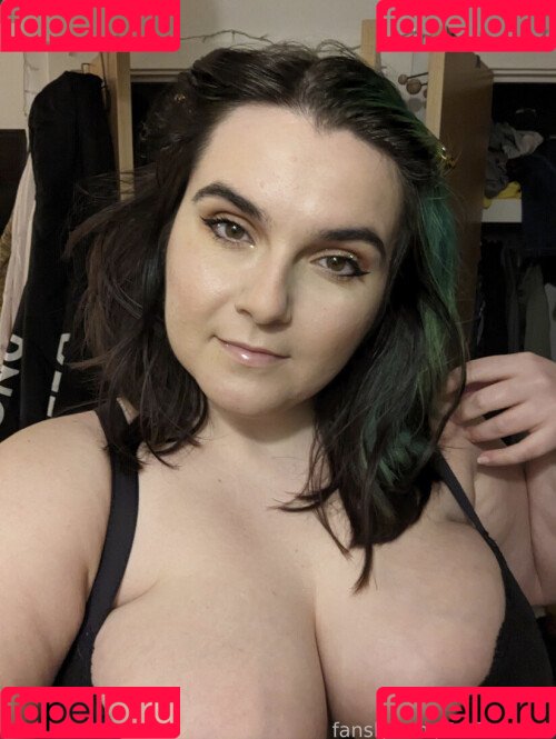 EmStreams Onlyfans Photo Gallery 