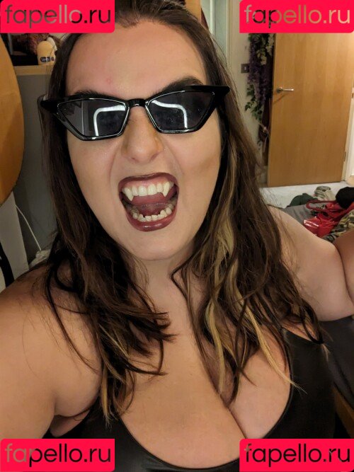 EmStreams Onlyfans Photo Gallery 