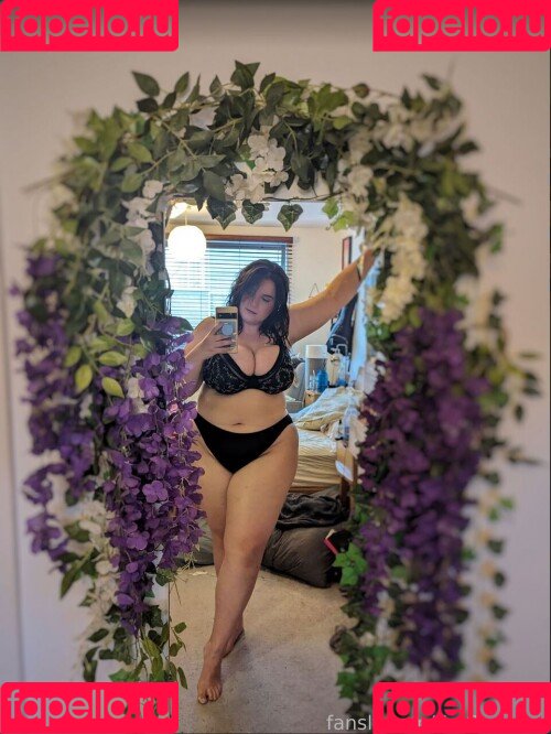 EmStreams Onlyfans Photo Gallery 