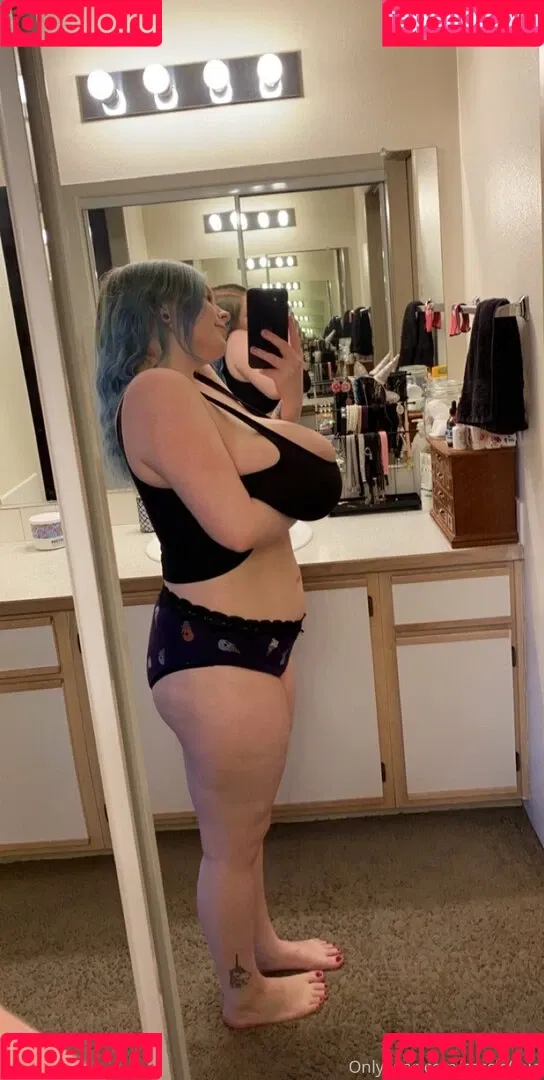 Cassie0pia Onlyfans Photo Gallery 