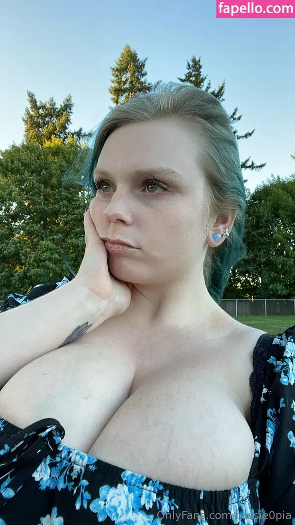 Cassie0pia Onlyfans Photo Gallery 