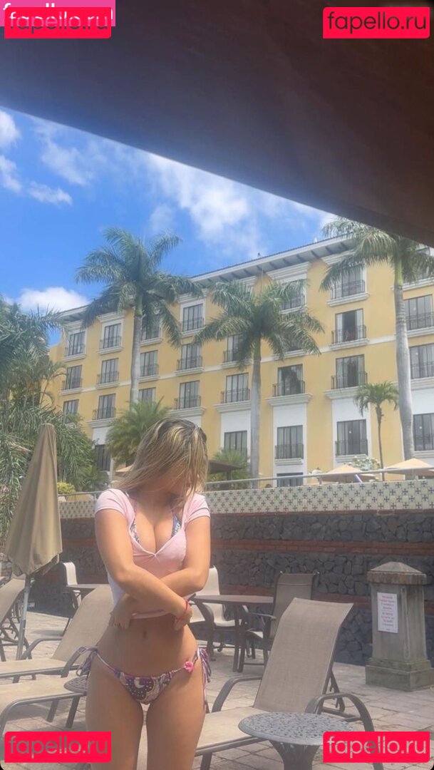 maya.zrv / monamarie Onlyfans Photo Gallery 