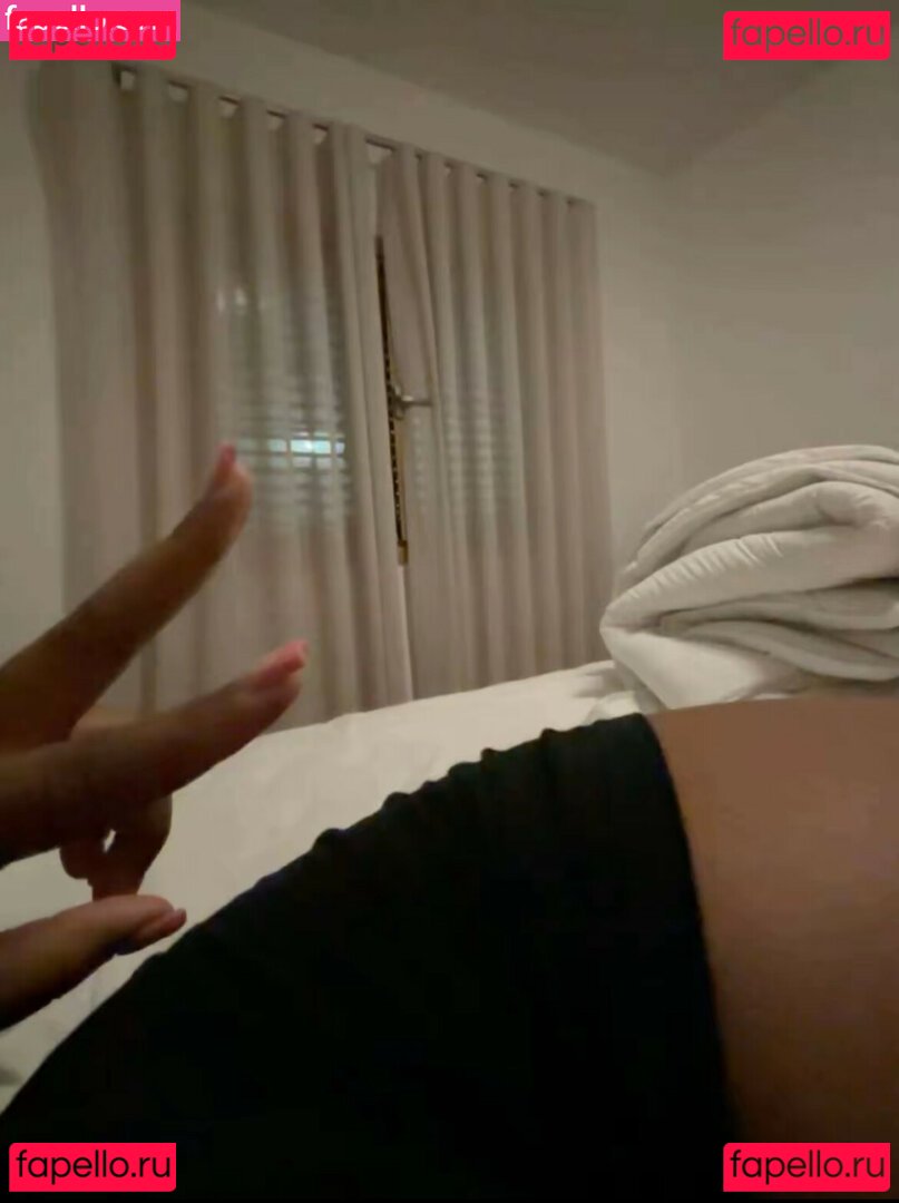 maya.zrv / monamarie Onlyfans Photo Gallery 