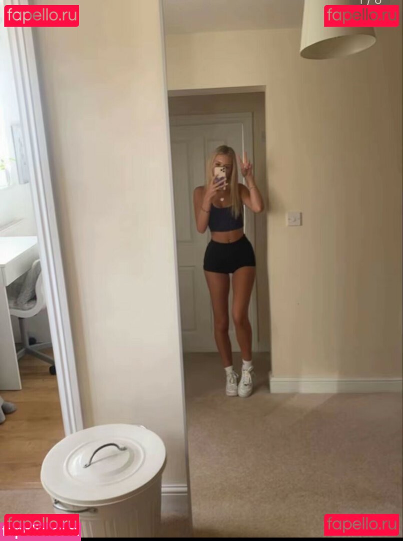 maya.zrv / monamarie Onlyfans Photo Gallery 