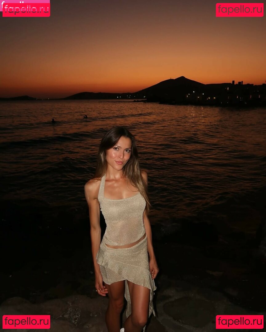 anahermann / anawolfermann Onlyfans Photo Gallery 