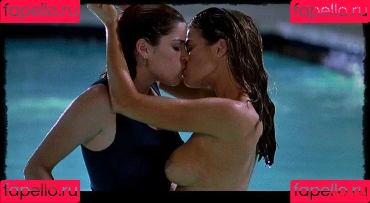 Denise Richards Onlyfans Photo Gallery 