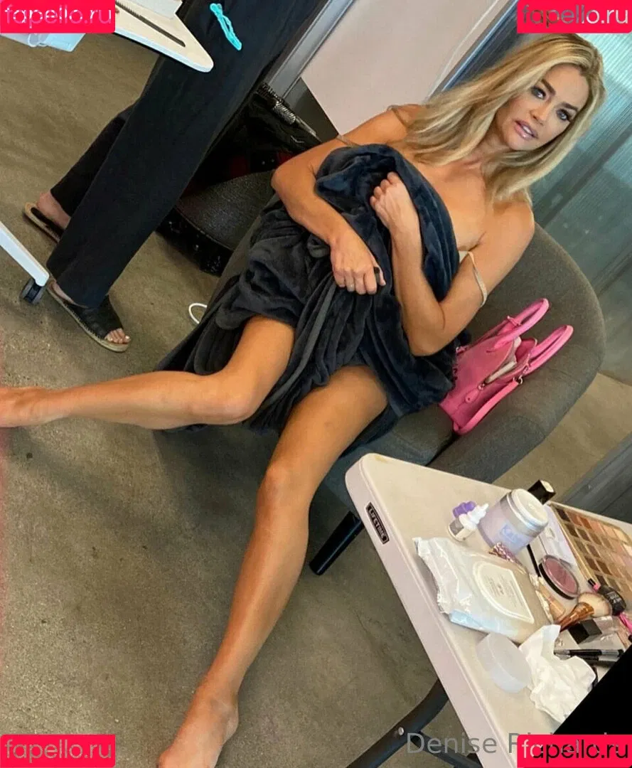Denise Richards Onlyfans Photo Gallery 