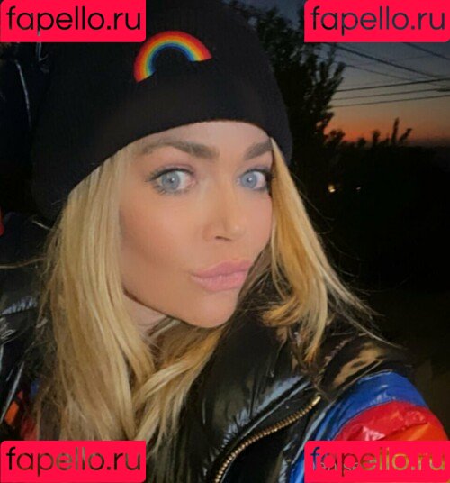 Denise Richards Onlyfans Photo Gallery 