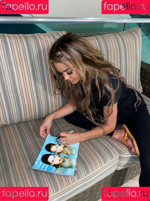 Denise Richards Onlyfans Photo Gallery 