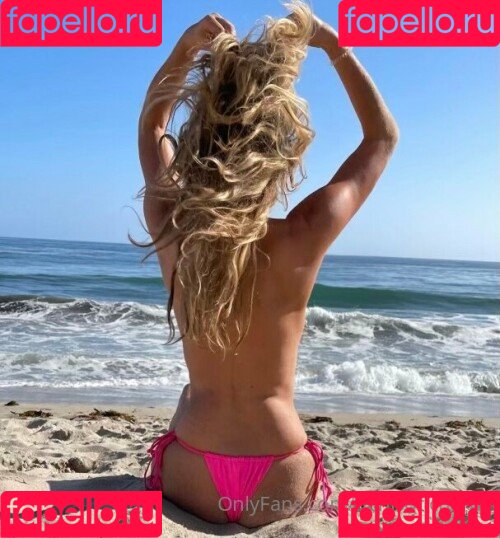 Denise Richards Onlyfans Photo Gallery 