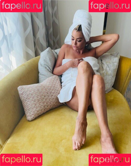 Denise Richards Onlyfans Photo Gallery 