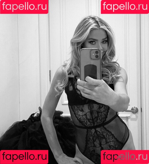 Denise Richards Onlyfans Photo Gallery 