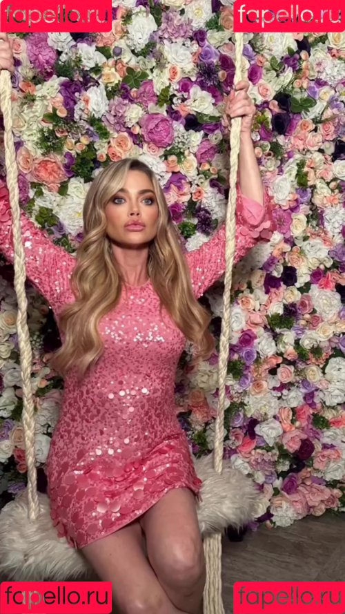 Denise Richards Onlyfans Photo Gallery 