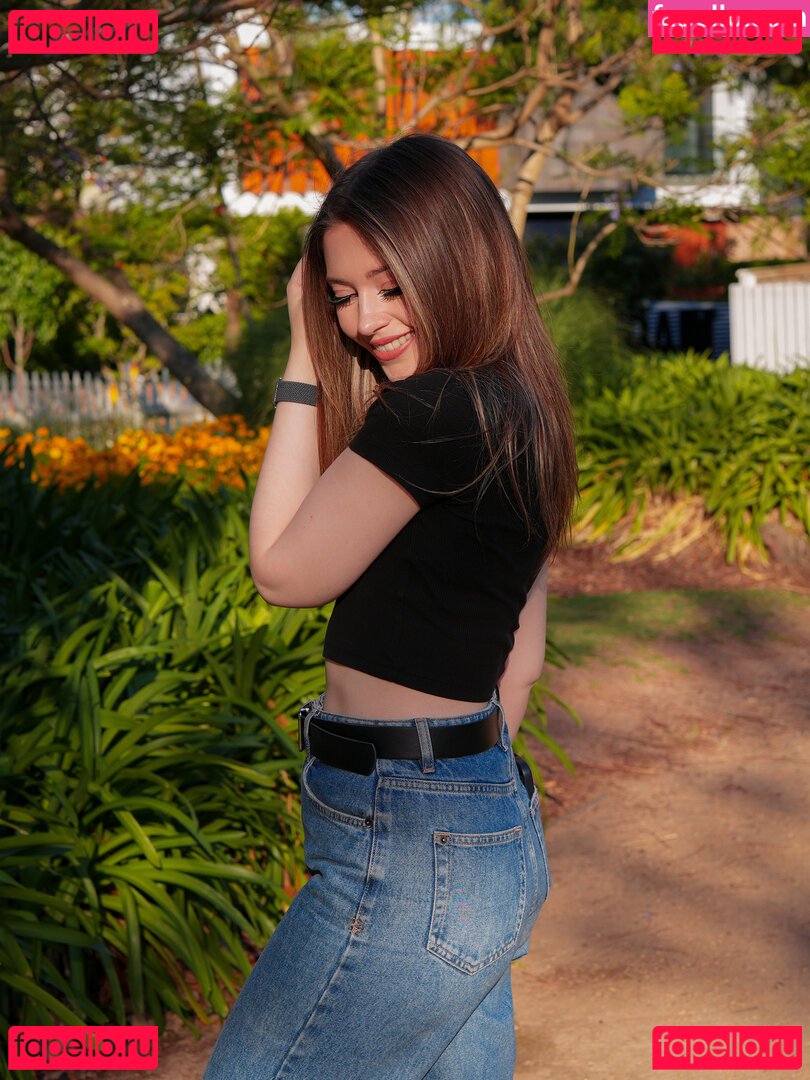 Alli Flanagan / alli90 Onlyfans Photo Gallery 