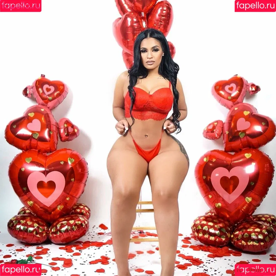 Princess A1naniee Onlyfans Photo Gallery 