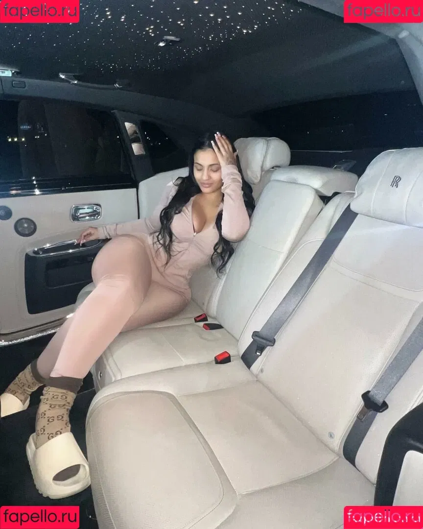 Princess A1naniee Onlyfans Photo Gallery 