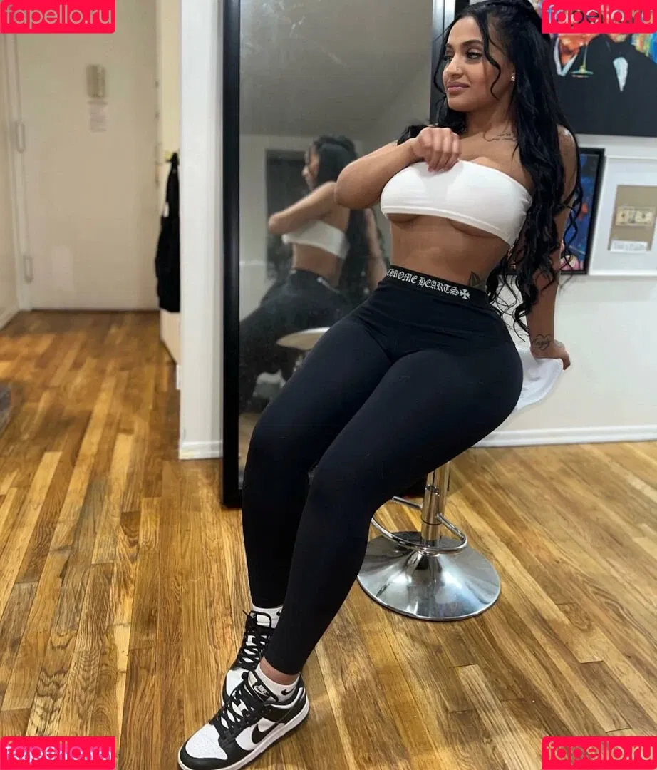 Princess A1naniee Onlyfans Photo Gallery 