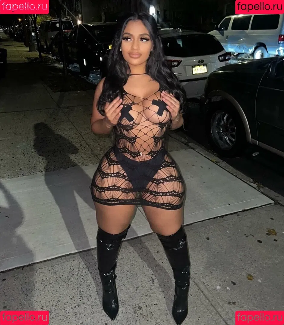 Princess A1naniee Onlyfans Photo Gallery 