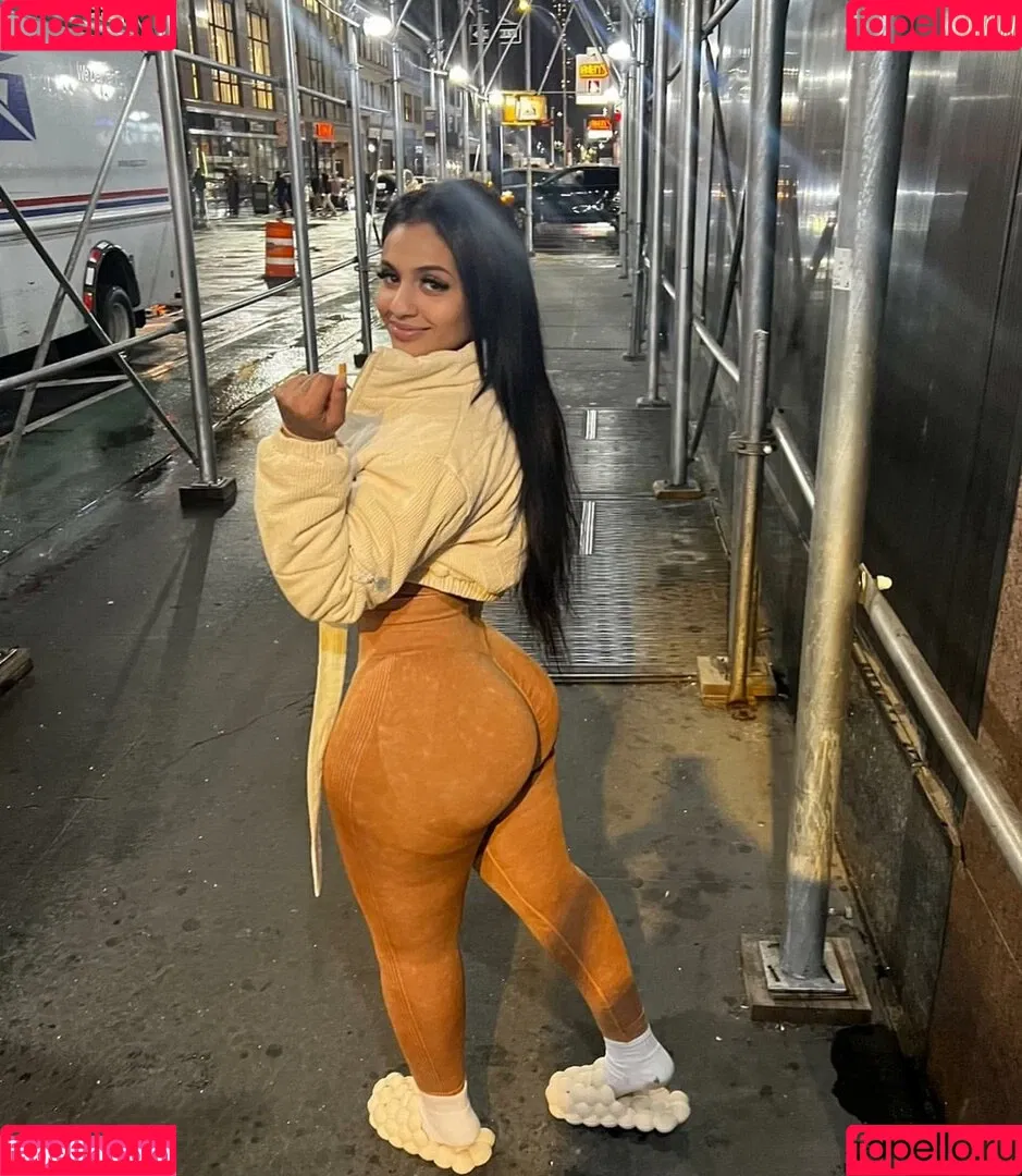 Princess A1naniee Onlyfans Photo Gallery 