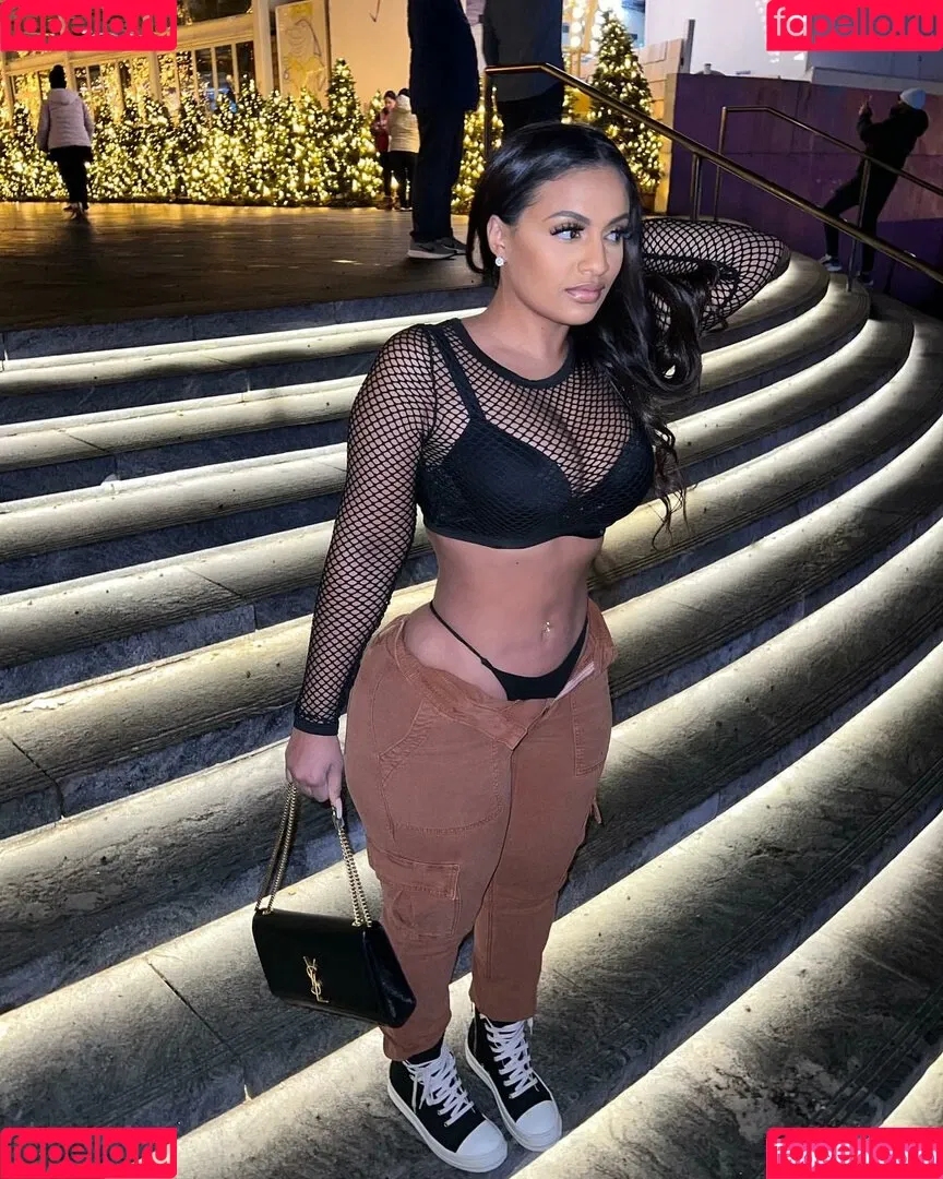 Princess A1naniee Onlyfans Photo Gallery 