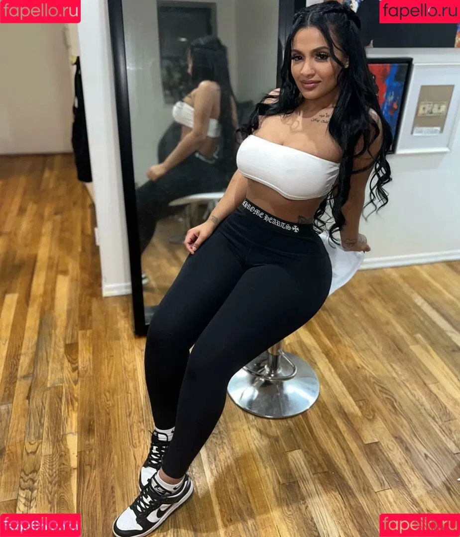 Princess A1naniee Onlyfans Photo Gallery 