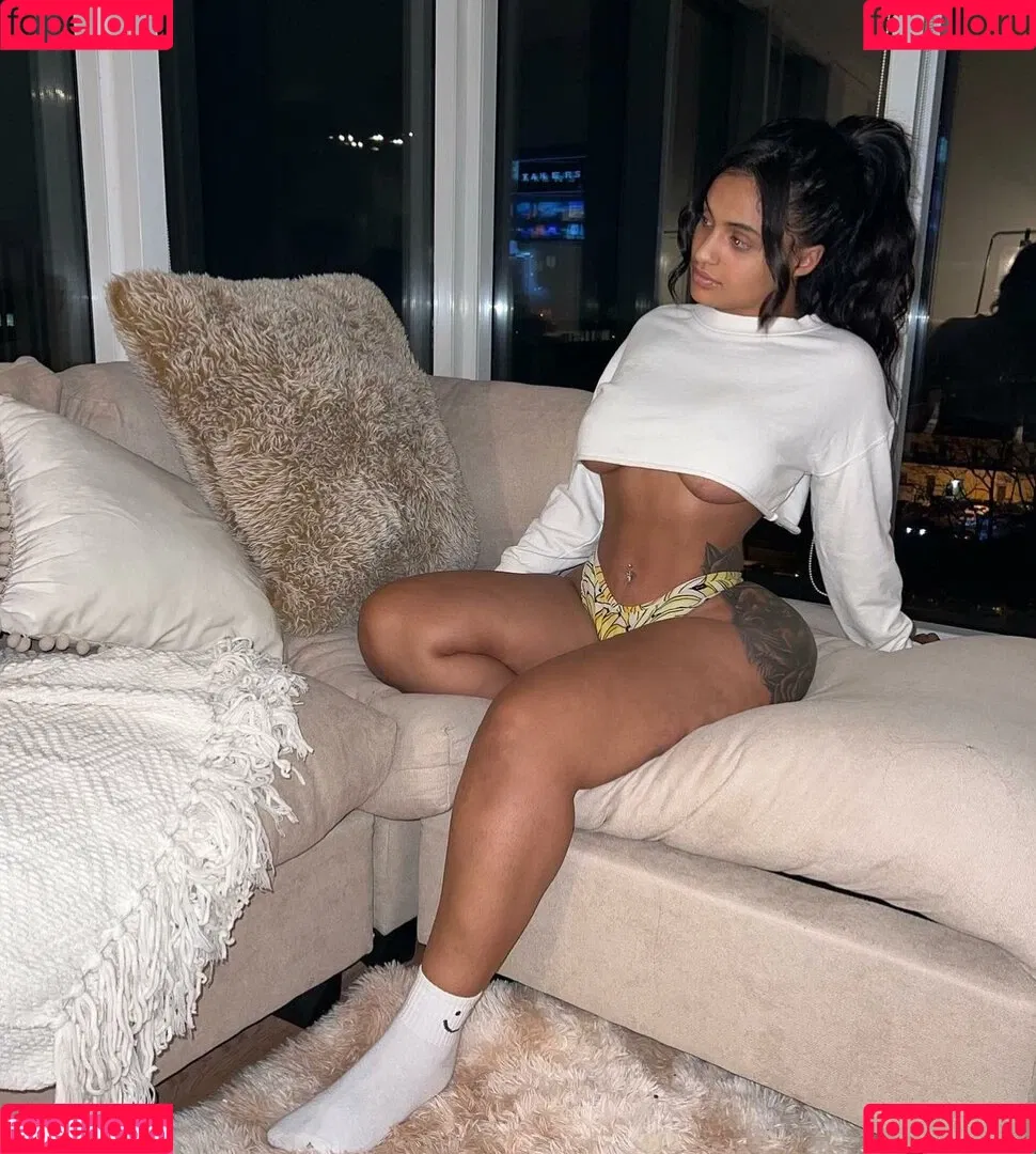 Princess A1naniee Onlyfans Photo Gallery 