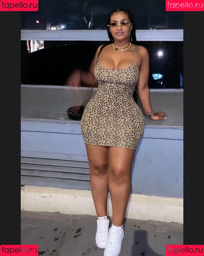 Princess A1naniee Onlyfans Photo Gallery 