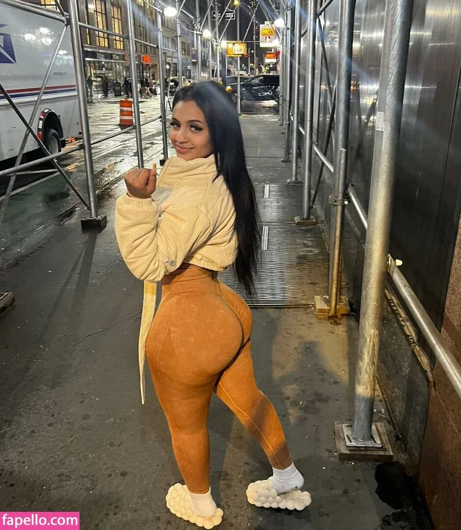 Princess A1naniee Onlyfans Photo Gallery 