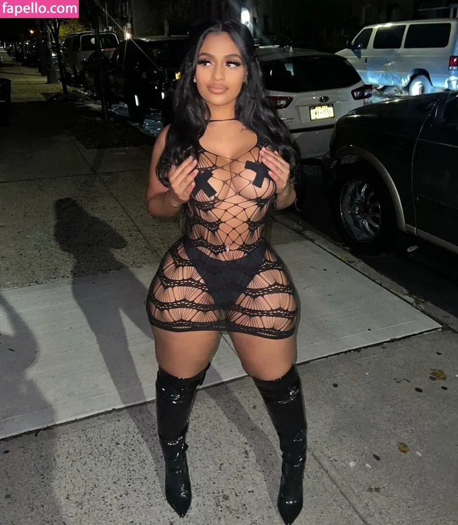 Princess A1naniee Onlyfans Photo Gallery 