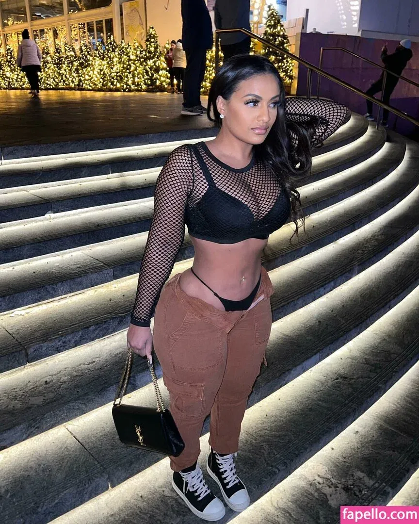 Princess A1naniee Onlyfans Photo Gallery 