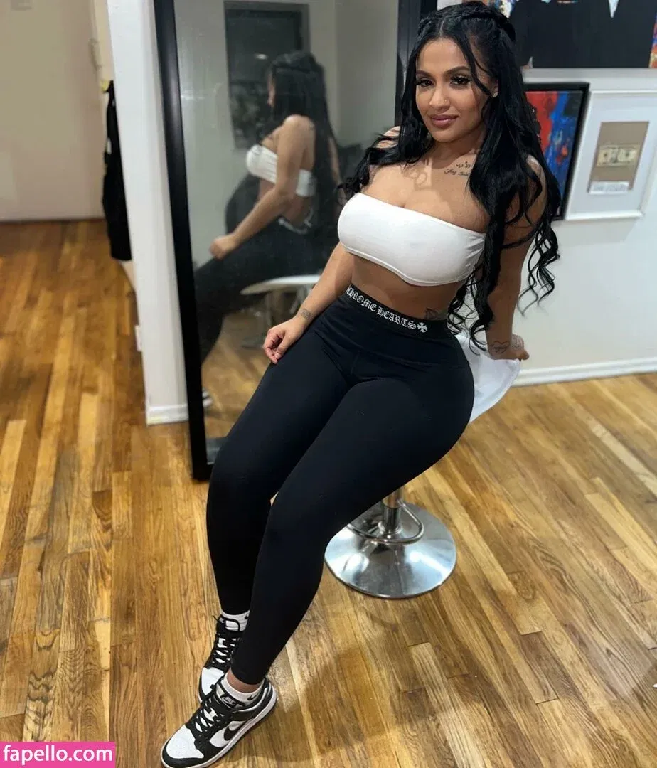 Princess A1naniee Onlyfans Photo Gallery 