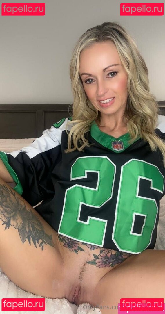 holly_berrys Nude Onlyfans Photo 33