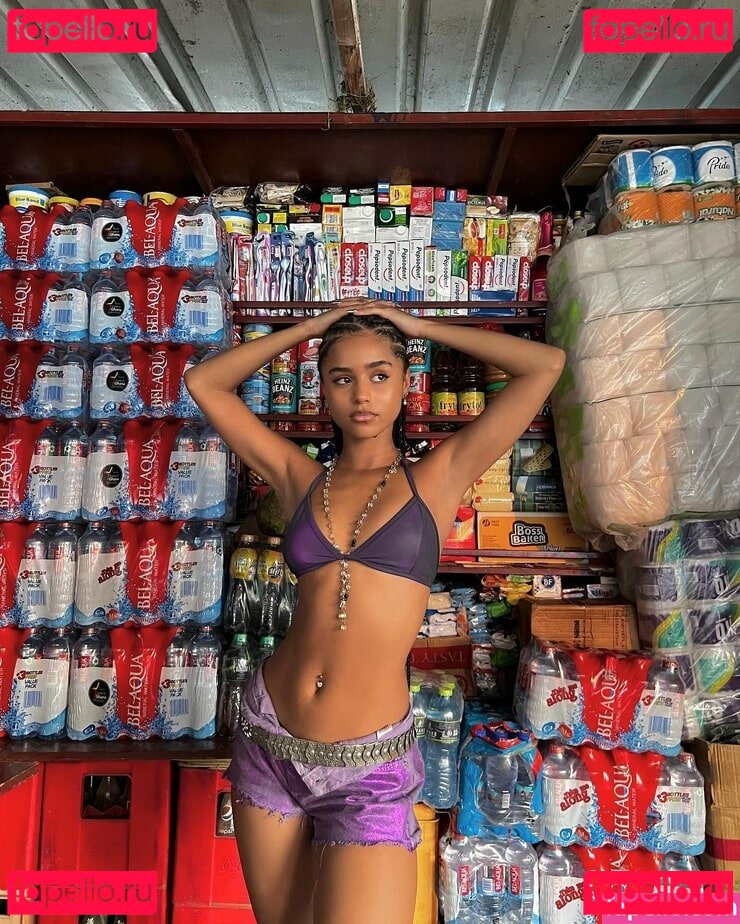 Tyla Seethal / enajalyt / tyla Onlyfans Photo Gallery 