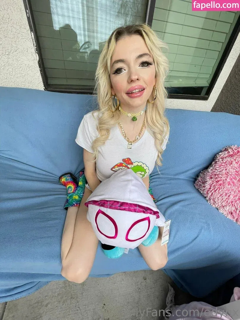 edynx Onlyfans Photo Gallery 