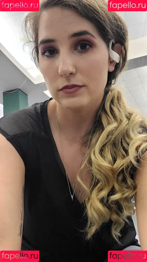 Lizzie All Day Onlyfans Photo Gallery 