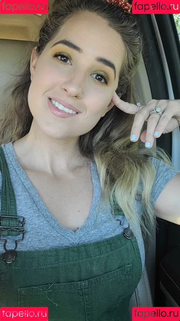 Lizzie All Day Onlyfans Photo Gallery 