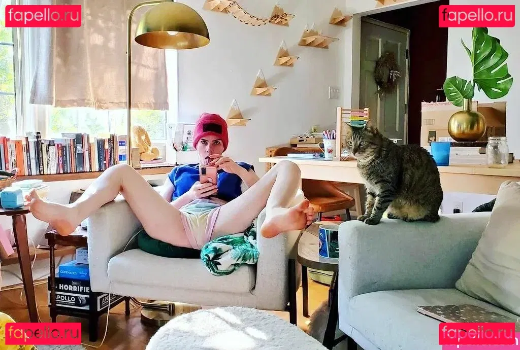 鱼子酱Fish Onlyfans Photo Gallery 