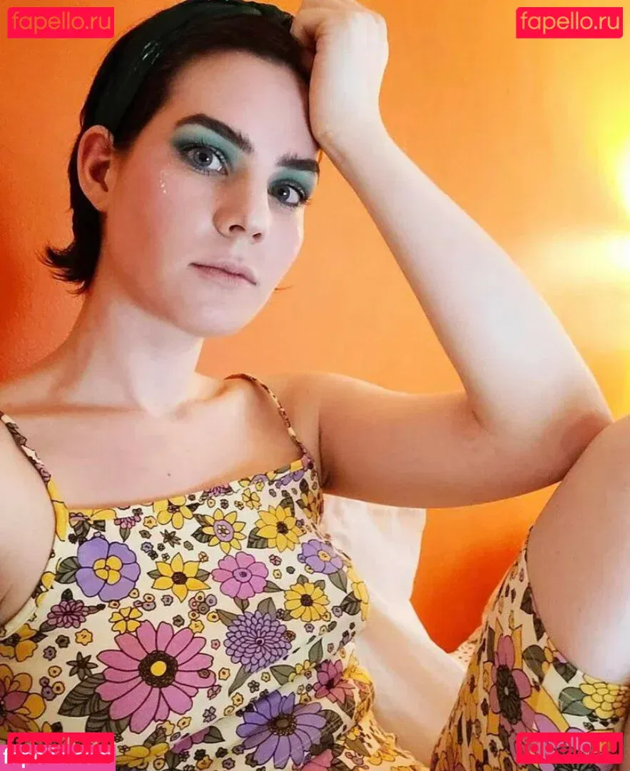 鱼子酱Fish Onlyfans Photo Gallery 