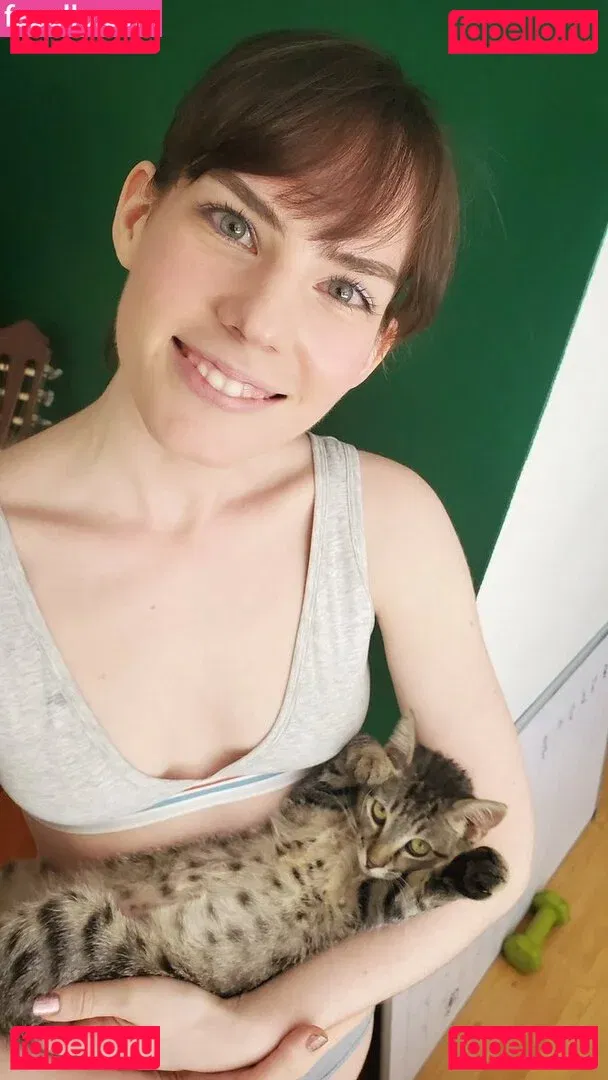 鱼子酱Fish Onlyfans Photo Gallery 