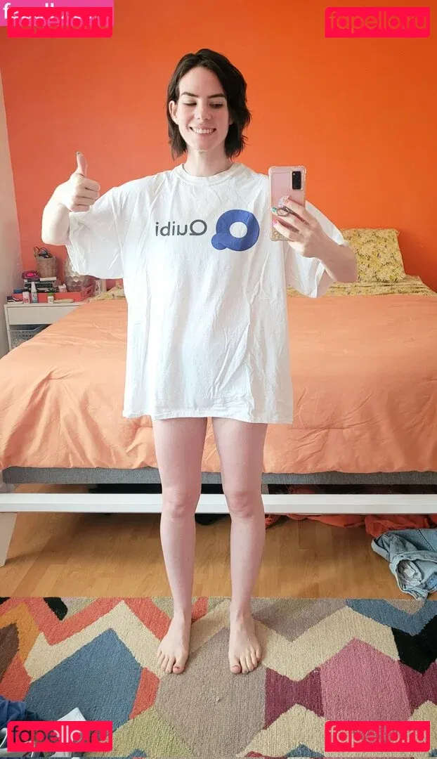 鱼子酱Fish Onlyfans Photo Gallery 