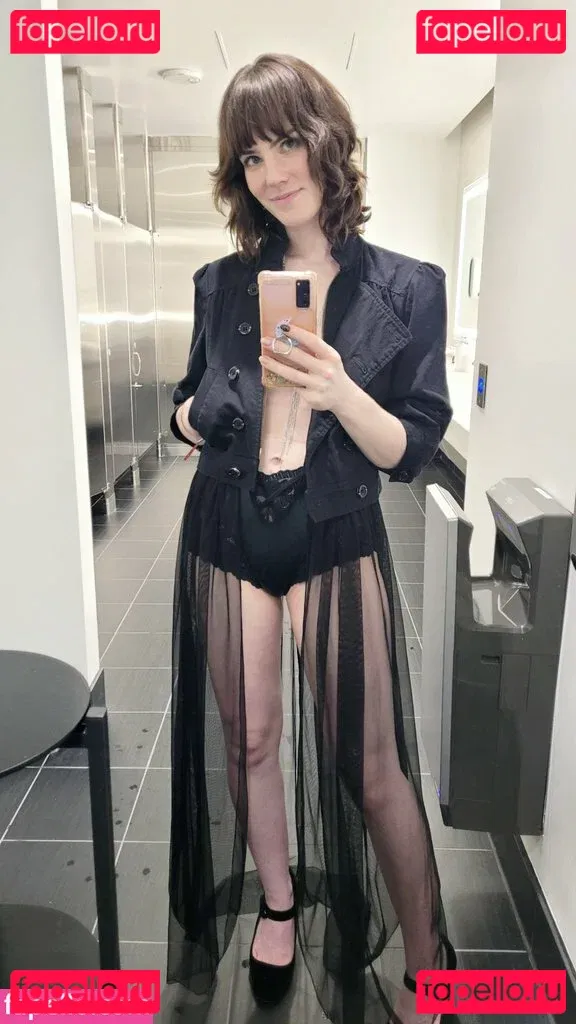 鱼子酱Fish Onlyfans Photo Gallery 