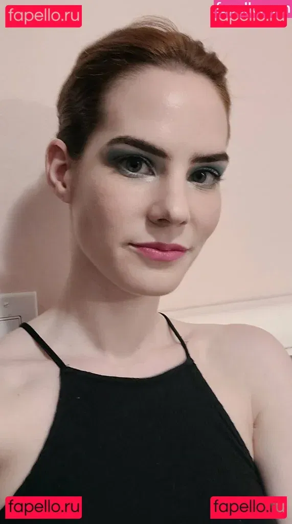 鱼子酱Fish Onlyfans Photo Gallery 