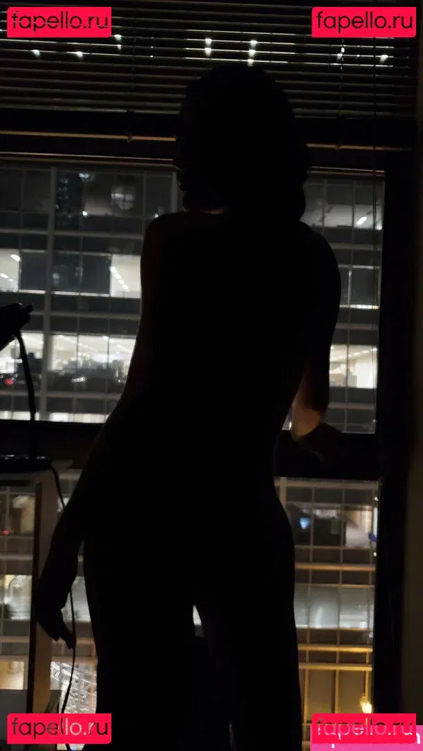 鱼子酱Fish Onlyfans Photo Gallery 